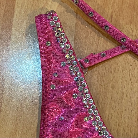 🍀 Lucky Figure Bodybuilding Competition Bikini 🍀 - Picture 12 of 16